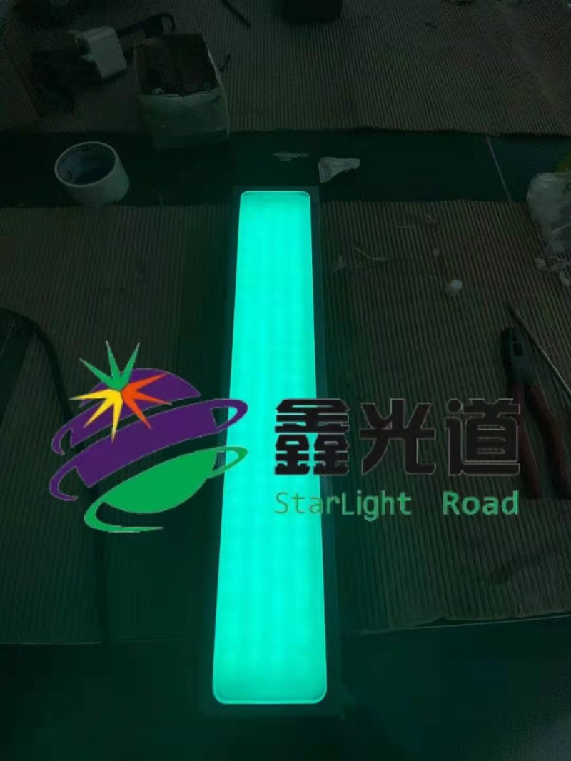全面发光智慧斑马线地砖 鑫光道智慧发光地砖 红黄绿三色图5